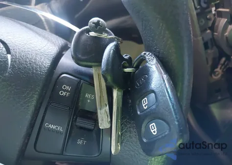 2013 Kia Sorento Lx z USA, uszkodzony, nr VIN 5XYKT3A64DG401359